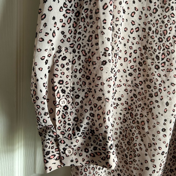 torrid Size 3 3X 22 Animal Print Blouse - Picture 7 of 12